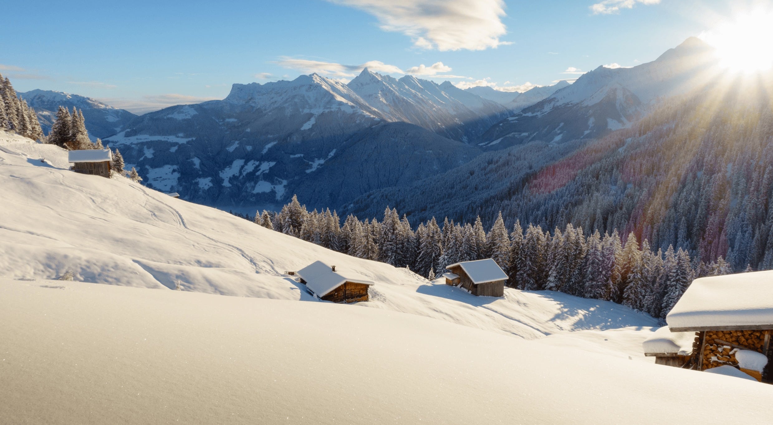 Winterliche freie Trauung in den österreichischen Alpen mit Schneekulisse