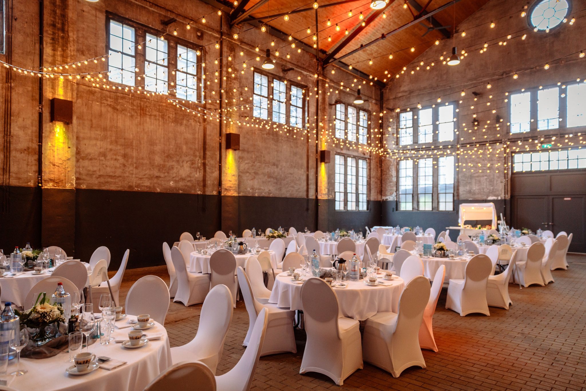 Hochzeitslocation Alte Maschinenhalle Solingen mit historischem Charme