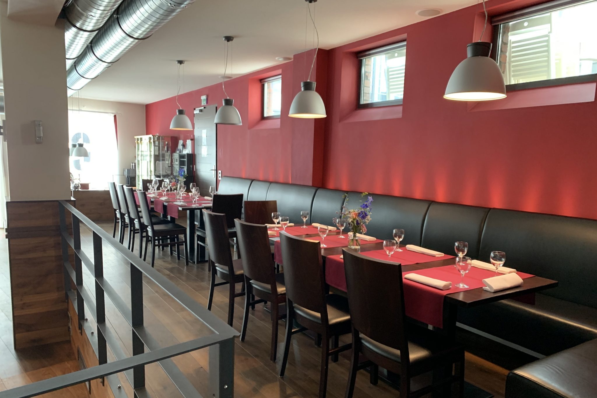 Hochzeitslocation Bootshaus Wuppertal mit idyllischer Flusskulisse